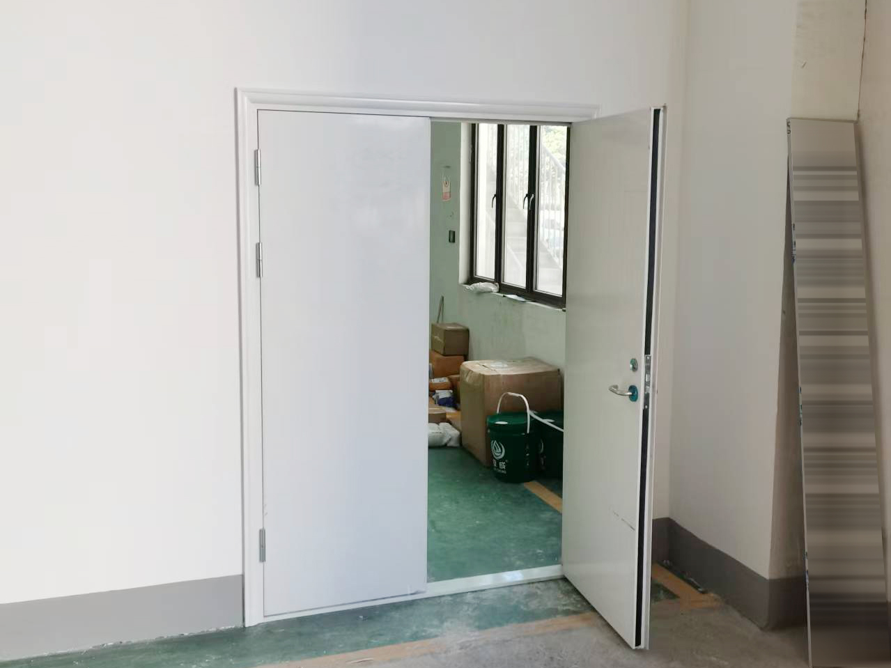 防火门安装.jpg